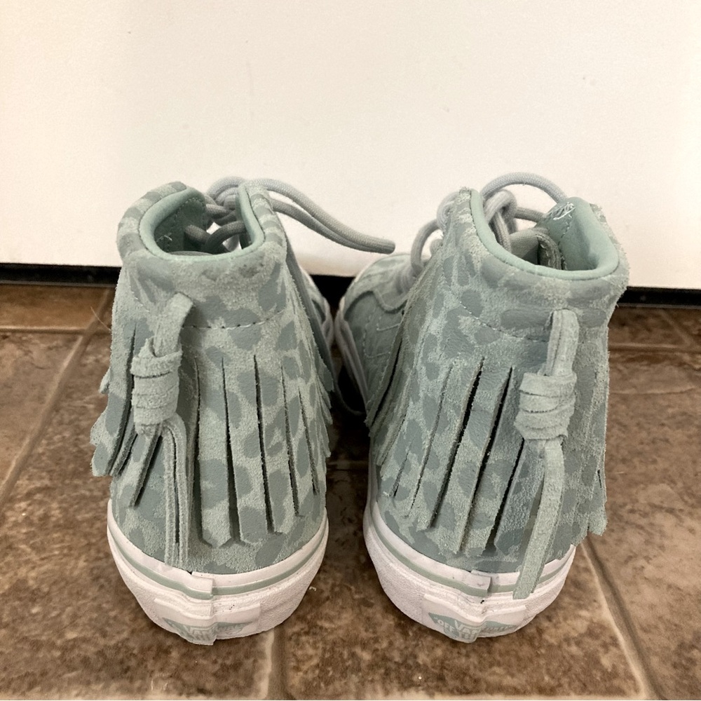 NWOT Kids Vans high top sneakers - size 13 - Picture 3 of 6